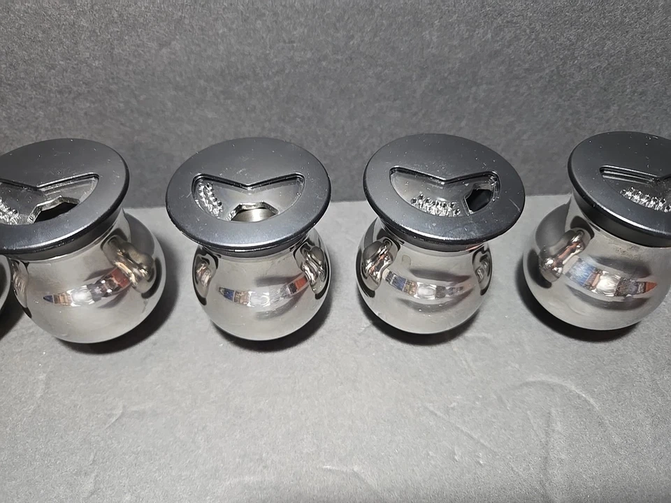 Juego de 5 saleros/pimienta/especias BergHOFF acero inoxidable 18/10 descontinuado Foto 3 de 4