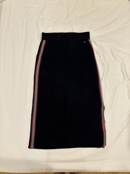 Tommy Hilfiger Navy Midi Knit Skirt Size XS