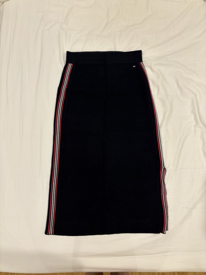 Tommy Hilfiger Navy Midi Knit Skirt Size XS