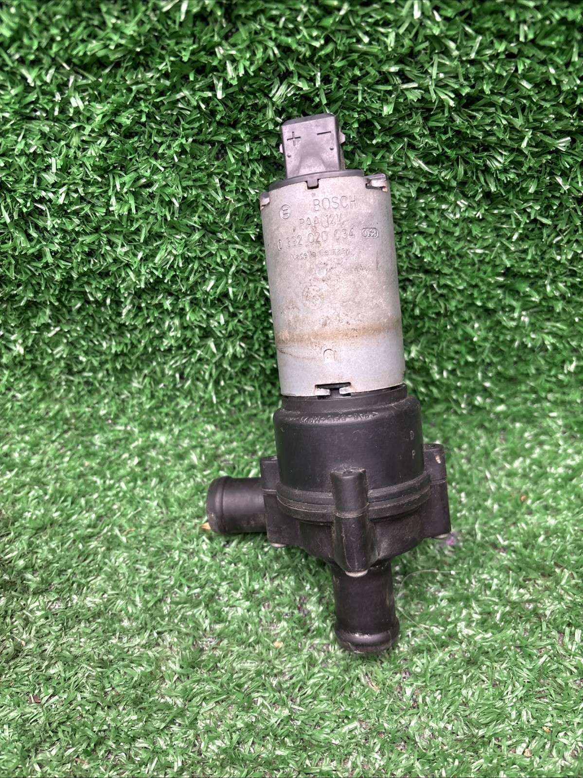 Maserati Quattroporte 2004-2008 Auxiliary water pump