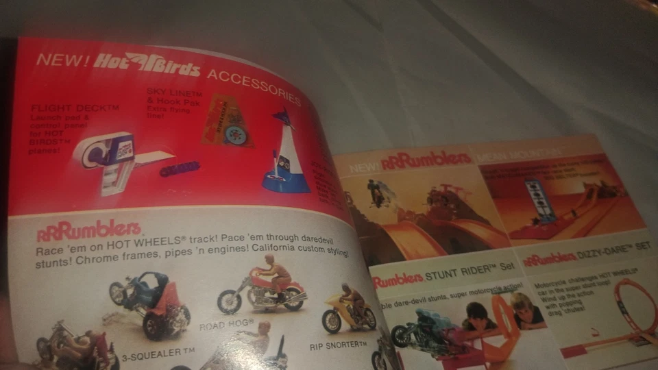 De colección Hot Wheels Mattel 1971 Catálogo Coleccionistas Internacionales Ruedas y Alas En muy buena condición Foto 3 de 4