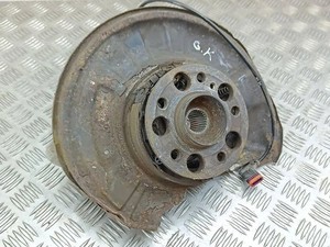 MERCEDES-BENZ C W204 Radnabenspindel hinten links A2045400317 2.14 33340321