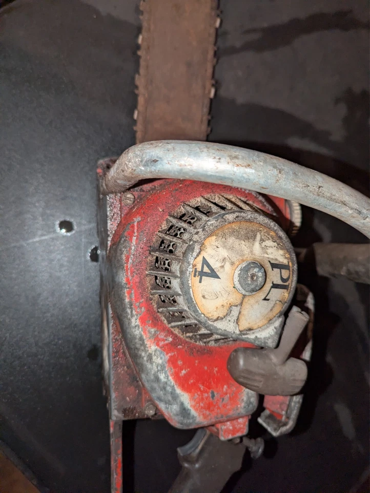 Vintage Remington PL-4 Chainsaw FOR PARTS OR REPAIR - Image 4 of 4