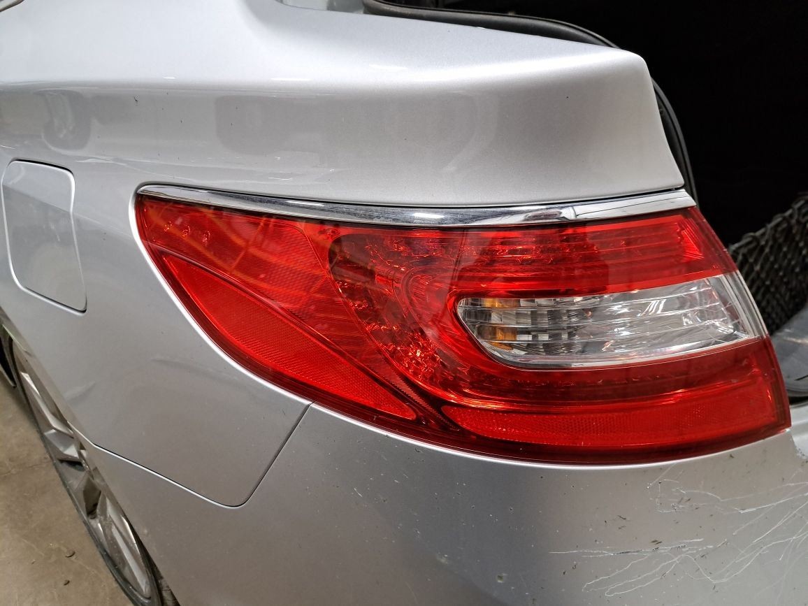 2012-2017 Hyundai Azera Left Driver Tail Light Quarter Panel Mounted Oem