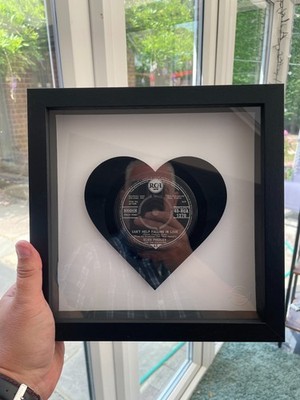 Elvis Presley - Can't Help Falling in Love - Heart Shaped Vinyl Record Art 1961