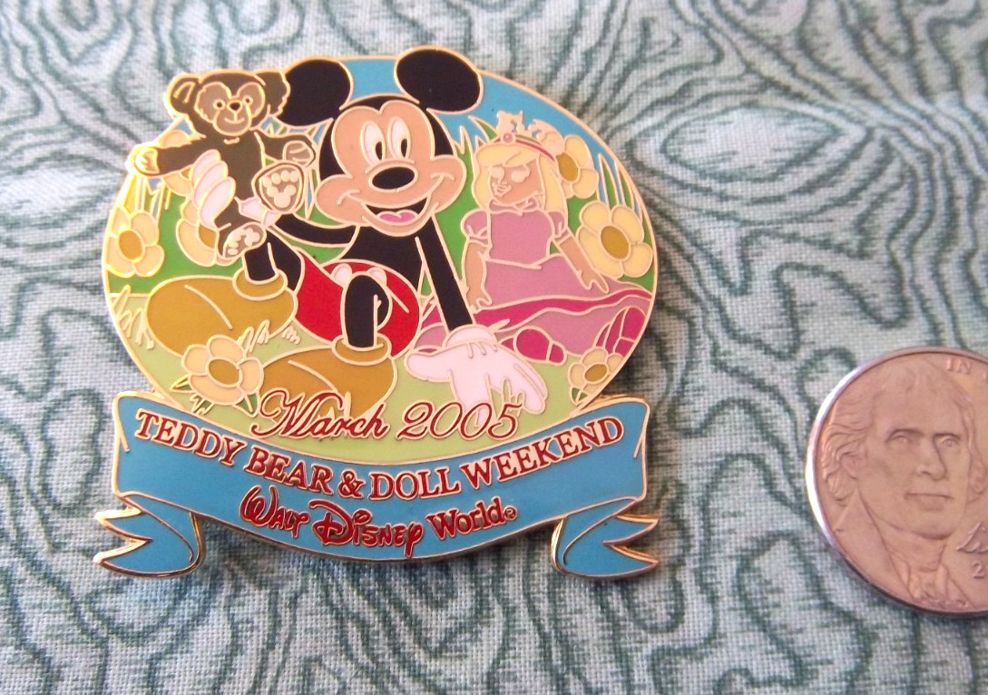 Disney Pin - WDW Teddy Bear & Doll Weekend - Pink Dress - 2005 -  PP 37486