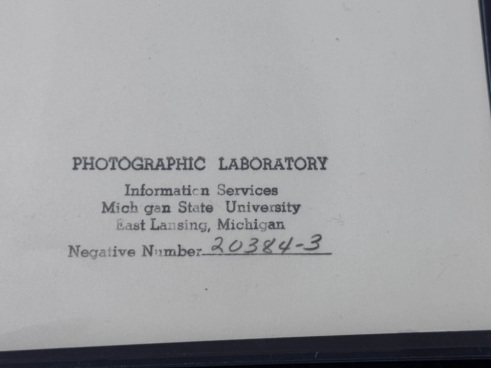 Clarence "Biggie" Munn "MSU Greatest Coach & HOF" Signed Type 1 Photo Auto JSA - Image 3 of 4