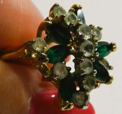 VNT Beautiful RING GREEN&CLEAR RHINESTONES Flower Cluster Ring Size-6.75  NICE!