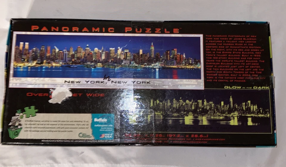NEW YORK SKYLINE PANORAMIC PUZZLE 750 PIECES GLOW IN THE DARK  3 FEET LONG - Image 3 of 3