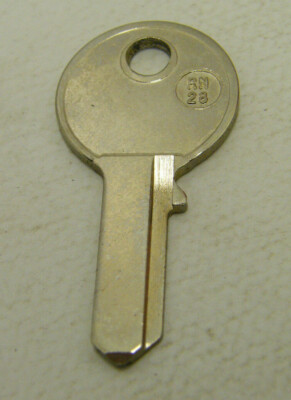 CAR L KEY BLANK FOR PEUGEOT RENAULT ALFA ROMEO - PROFILE: E, H, T, Y, 1F