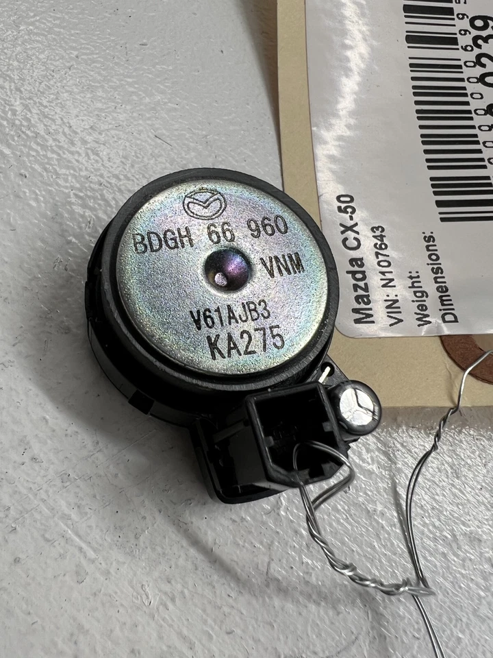 2023 MAZDA CX-50 CX-30 ПЕРЕДНЯЯ ЛЕВАЯ ИЛИ ПРАВАЯ ДВЕРЬ АУДИО ДИНАМИК ВЫСОКОЧАСТОТНЫЙ ДИНАМИК OEM - Изображение 4 из 4