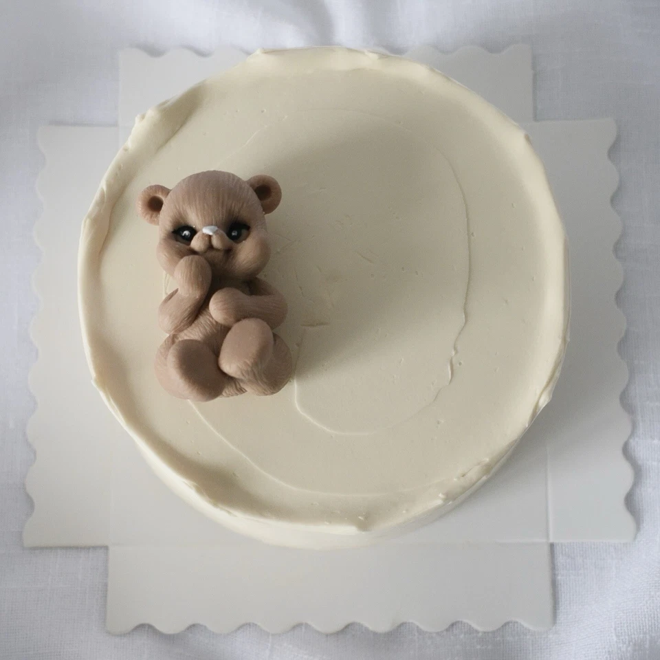 Handmade Edible Bento Cake Chocolate Mini Teddy Toppers Set Of 3- birthday cake - Image 4 of 4