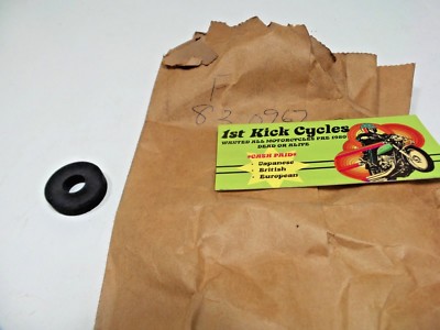 NOS Triumph rubber grommet 82-0967 gas tank mount BSA 500 650 OEM