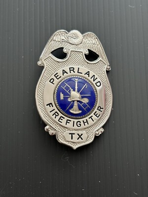 Obsolete Vintage Pearland Texas Smith Warren Fireman's Badge Fire Department