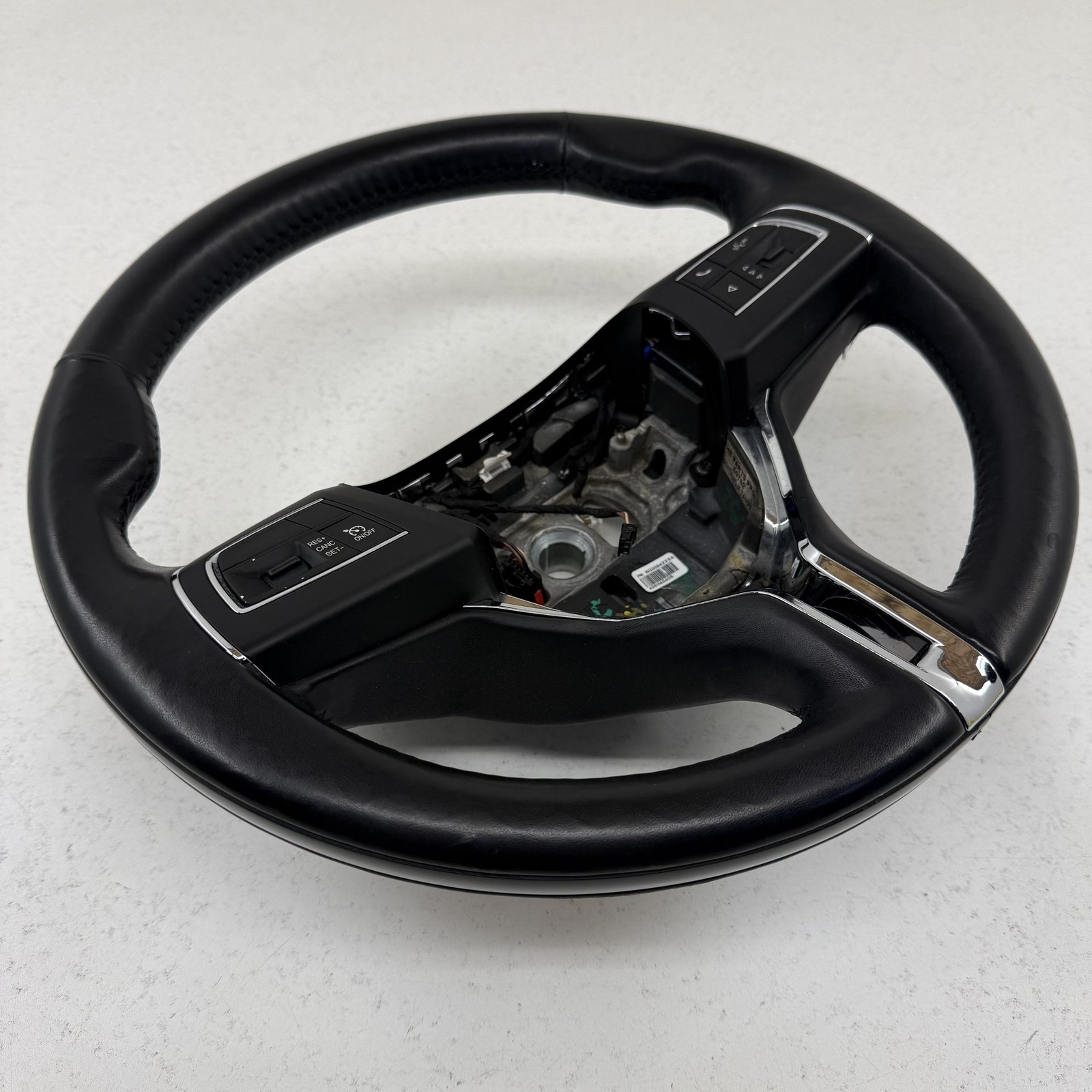 Maserati Ghibli 2014-2017 Steering wheel P/N 670026429