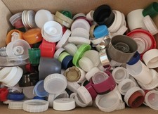 500 x Clean Mixed Coloured Plastic Bottle Tops Lids Caps - Art Craft School 