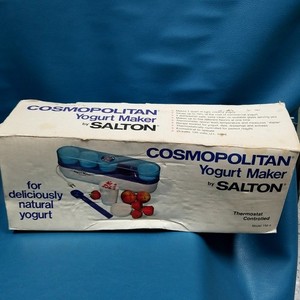 Tested Works Cosmopolitan Yogurt Maker Complete in Box By Salton EUC