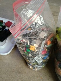 HUGE Lot of LEGO Bionicle Pahrak 8560 Bricks windows wings 4 lbs