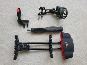 BlackOut Bow accessories Joker sight, Whisker Biscuit rest, stabilizer, quiver