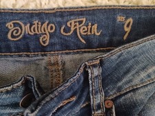 Indigo Rein Women  s Sz 9 Distressed Skinny Jeans Medium Wash Button Fly Stretch