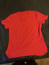 GT Performance Women's Red Solid Pattern Medical Uniform Scrub Top Size M
