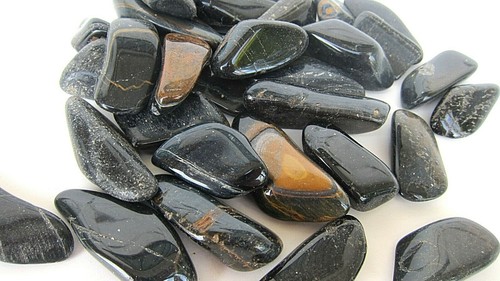 One Blue Tiger Eye Tumbled Stone 30-40mm Healing Crystals Public Speaking Phobia - Picture 2 of 2