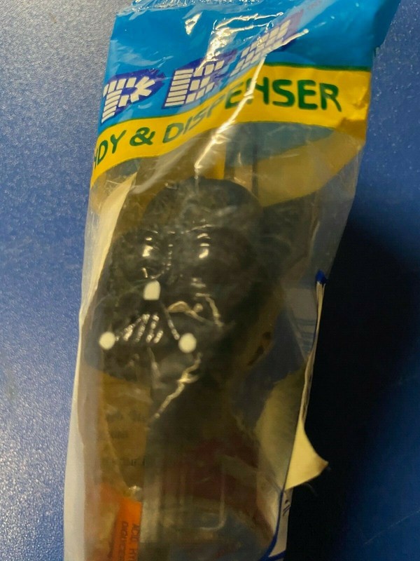 Hard To Find-Star Wars Darth Vader Pez Dispenser with Candy