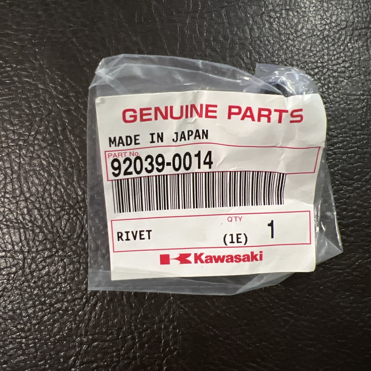 みりあん☺︎14 NOS NEW ORIGINAL OEM KAWASAKI Z900 ZX-14 RIVET 92039-0014 | eBay