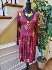 Old Navy Dress Large Plum Floral Shift V-Neck Long Sleeves Pleated Womens