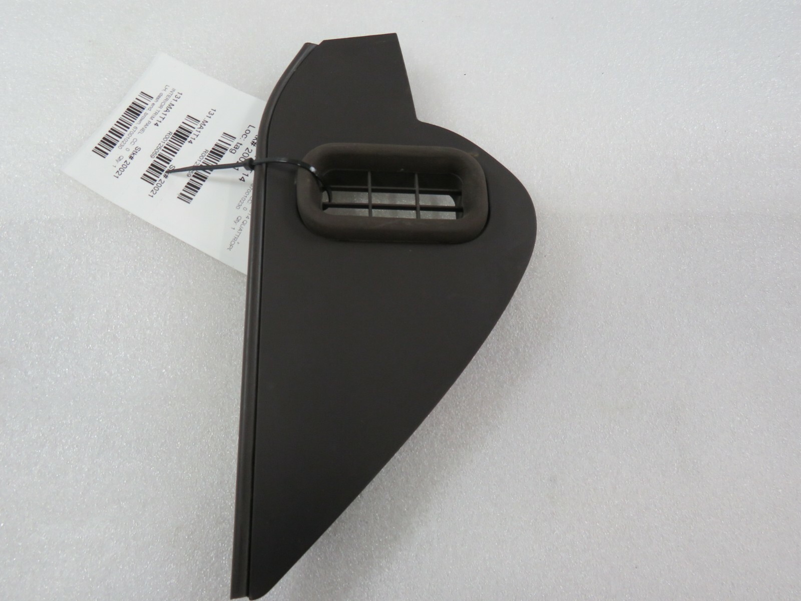 Maserati Quattroporte, LH, Left, Dash End, Brown, Used, P/N 670010230