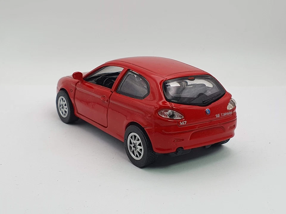 Alfa Romeo 147 New Ray 1/35 - Immagine 2 di 4