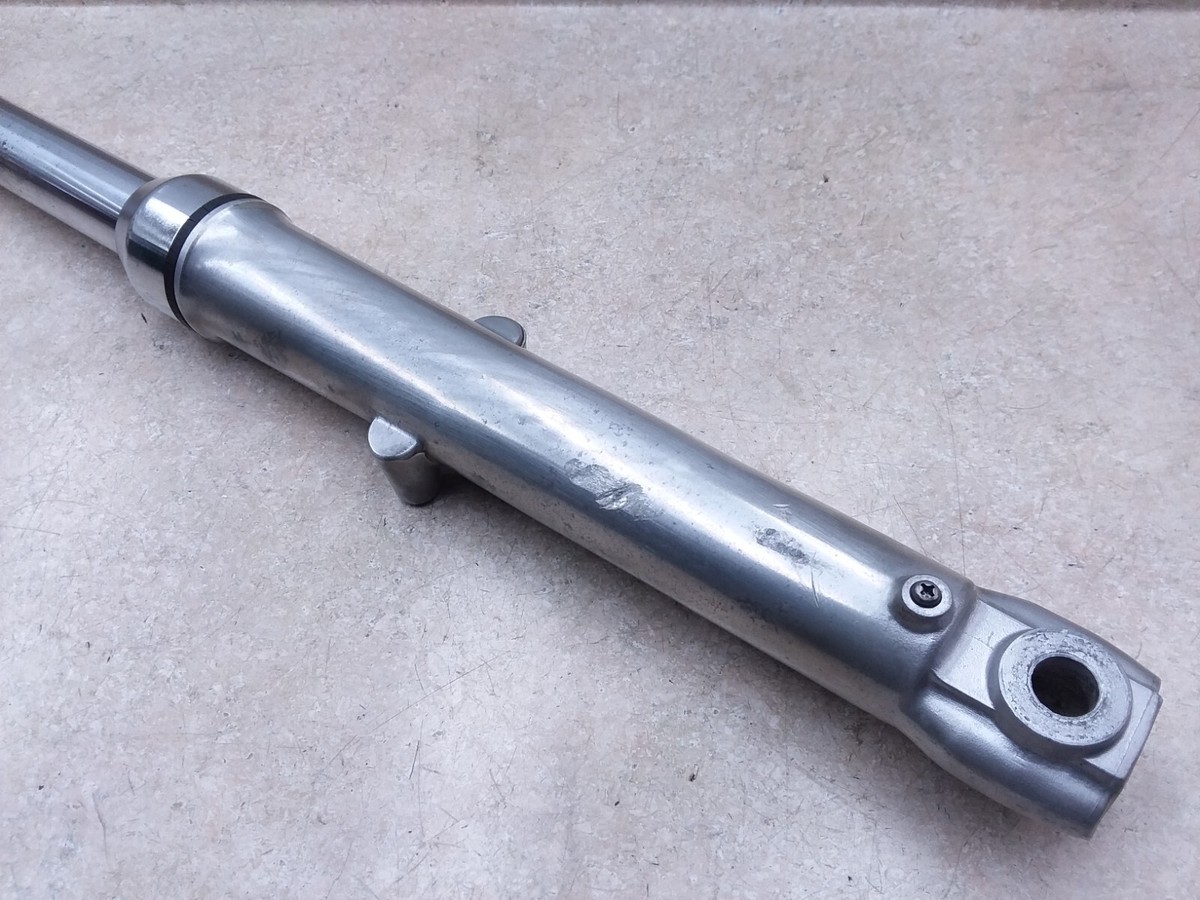 Yamaha R5 Twin 350 LEFT Front Fork Suspension Vintage 1971 ANX-C8 Yamaha R5 Twin 350 LEFT Front Fork Suspension Vintage 1971 ANX-C8