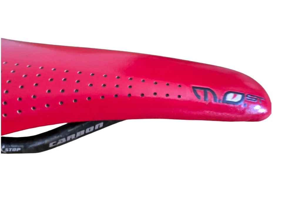 Sillín de bicicleta de carretera Pinarello Most Panther FP rojo carbono NOS retro Foto 3 de 4