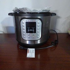 Multi-cocina Instant Pot Duo 6 cuartos de galón 7 en 1 acero inoxidable - sin tapa nueva en caja