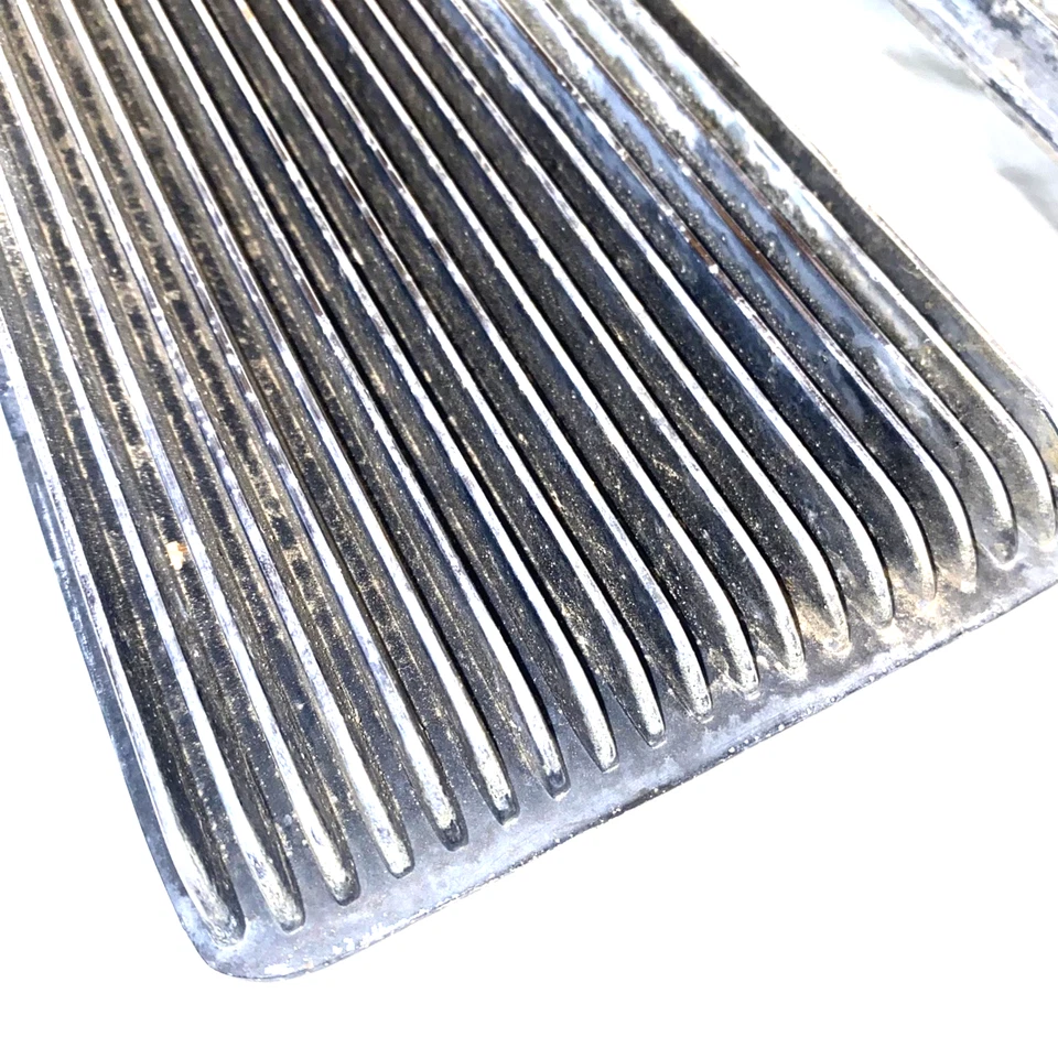 Juego de persianas de capó Nova SS 1967 Camaro 1968-72 REAL OEM 3927442 de colección Foto 3 de 4