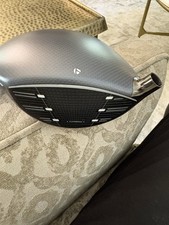 Taylormade Qi 35 LS 10.5 Driver head