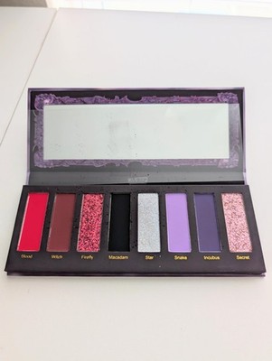 Narimi Eyeshadow Palette 09 dark night firefly 