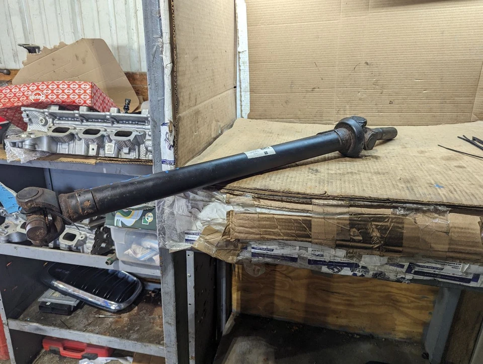 Front Drive Shaft Fits 15-20 ESCALADE , 22760960 Foto 2 de 4