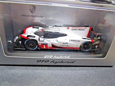 PORSCHE 919 Hybrid HY Le Mans 2017 #1 Test Präsentation Lotterer Spark 1:43