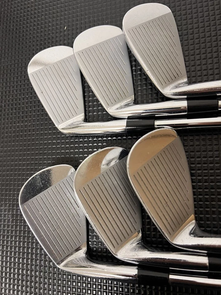 Mizuno MP-4 Forged Muscle Back Irons 5-PW DG X100 MP4 - Image 2 of 4