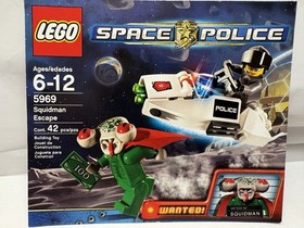LEGO Space Police 3 Alien SQUIDMAN Minifig Green Monster Squid Man Red Cape 5980