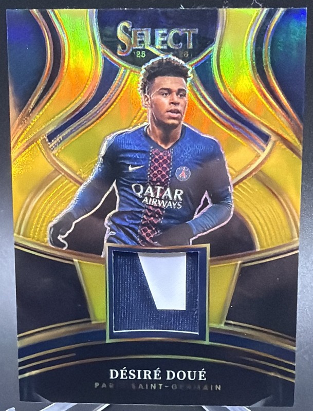 2025-26 Panini Select - Desire Doue Gold Patch /10 #SM-DD Prizm Ligue 1