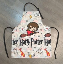 Harry Potter Kitchen Apron Flying On A Broom Adult Two Pockets NWOT