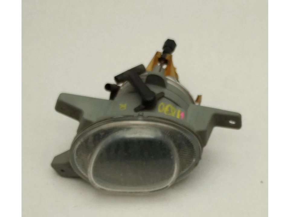 Противотуманная фара передняя правая для пассажира Volvo V70 XC70 подходит для 2001-2007 01 02 03 04 - Изображение 4 из 4