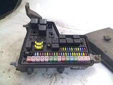 2002-2004 Dodge Ram 1500 Engine Fuse Box Assembly Oem
