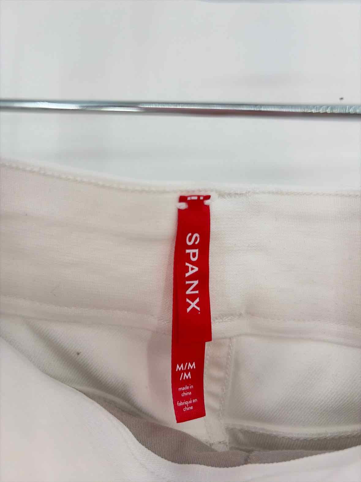 Pre-Owned Spanx White Size Medium Basic Shorts - image 3