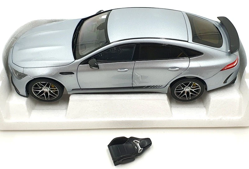 Литая модель Norev в масштабе 1:18 183444 — Mercedes-AMG GT 63 S 4Matic 2021 — серебристая - Изображение 4 из 4
