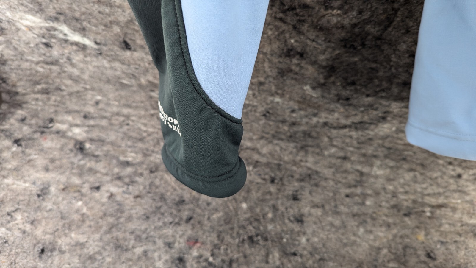 Mountain Hardware Windstopper Softshell Full Zip … - image 10