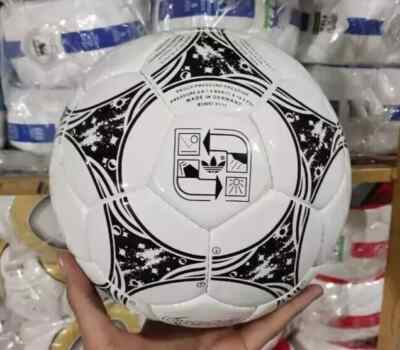 ADIDAS MINI QUESTRA FIFA WORLD CUP 1994 SOCCER MATCH BALL SIZE 1