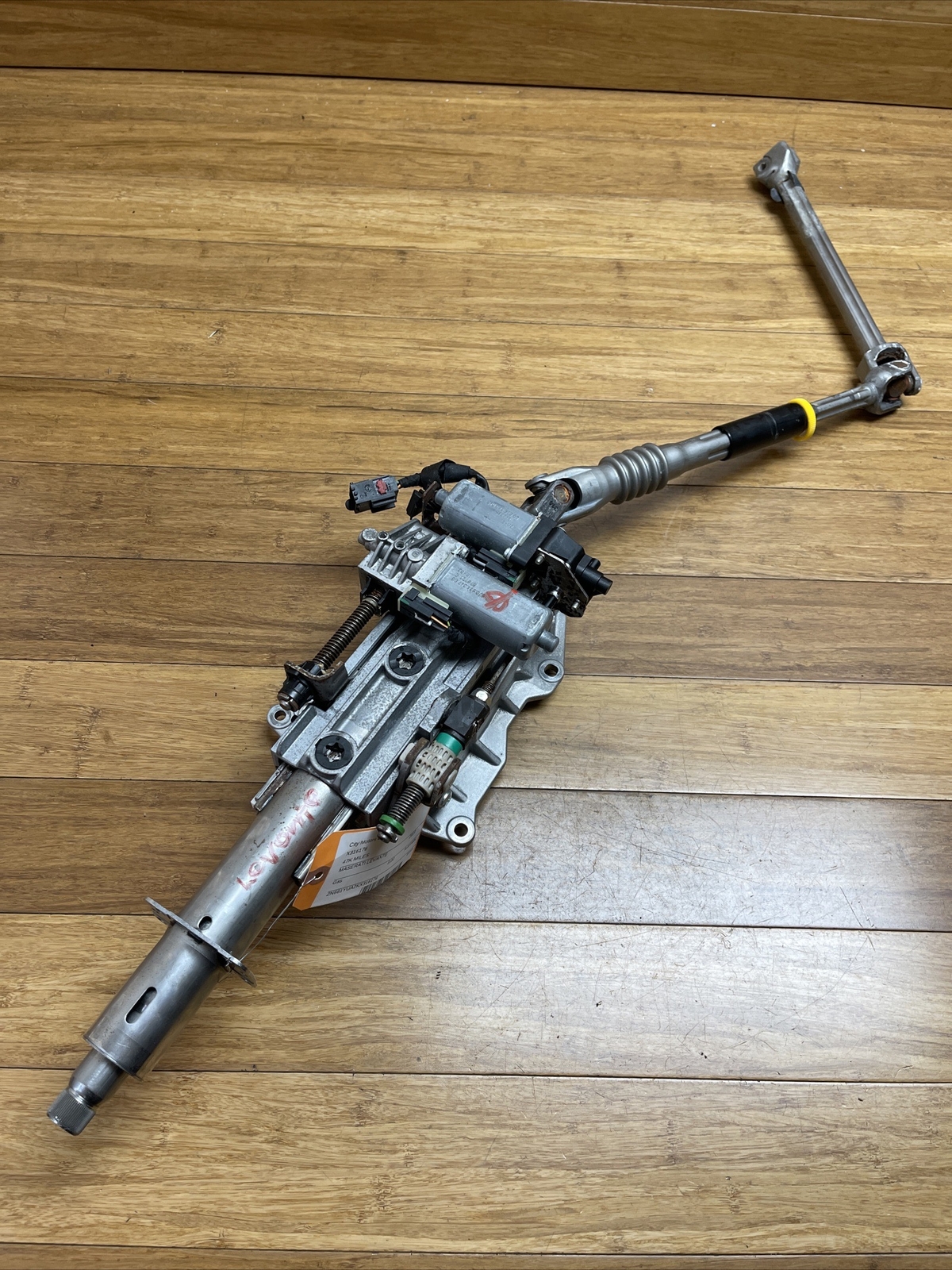 2017-2020 Maserati Levante Power Adjust Steering Column Shaft OEM